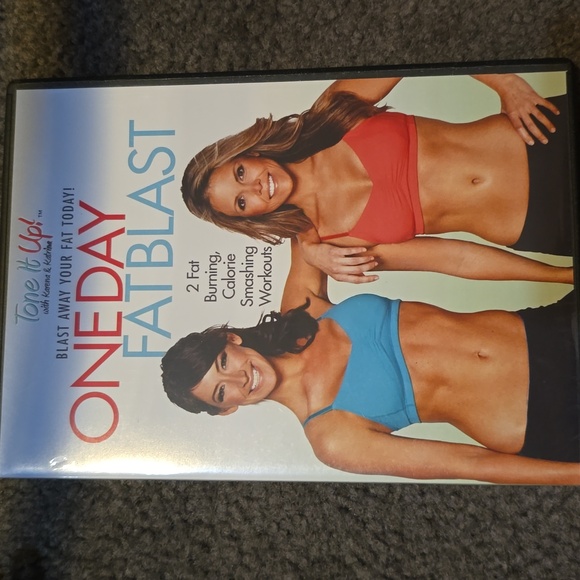 Tone It Up One Day Fat Blast DVD - Picture 1 of 4